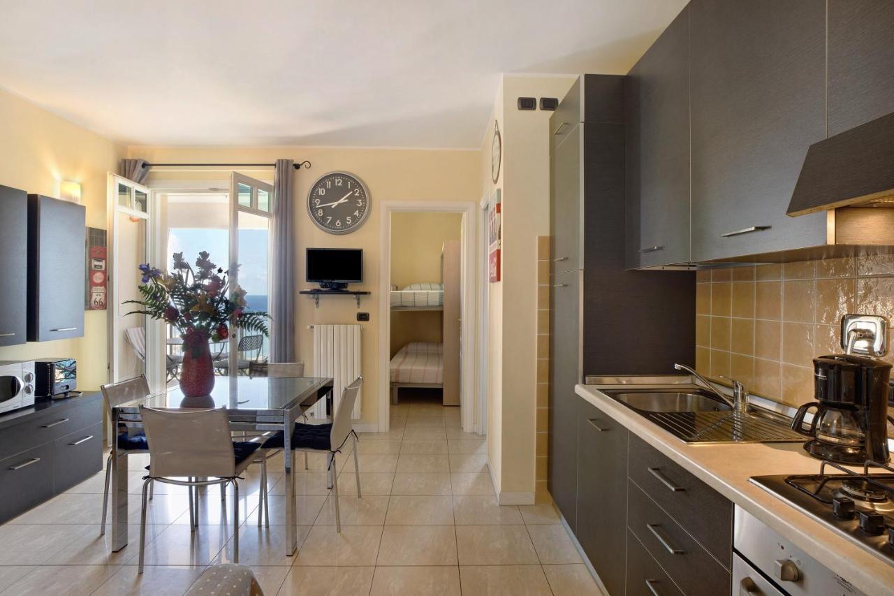 Casa Miradore 600 Mt Dal Mare إمبيريا المظهر الخارجي الصورة